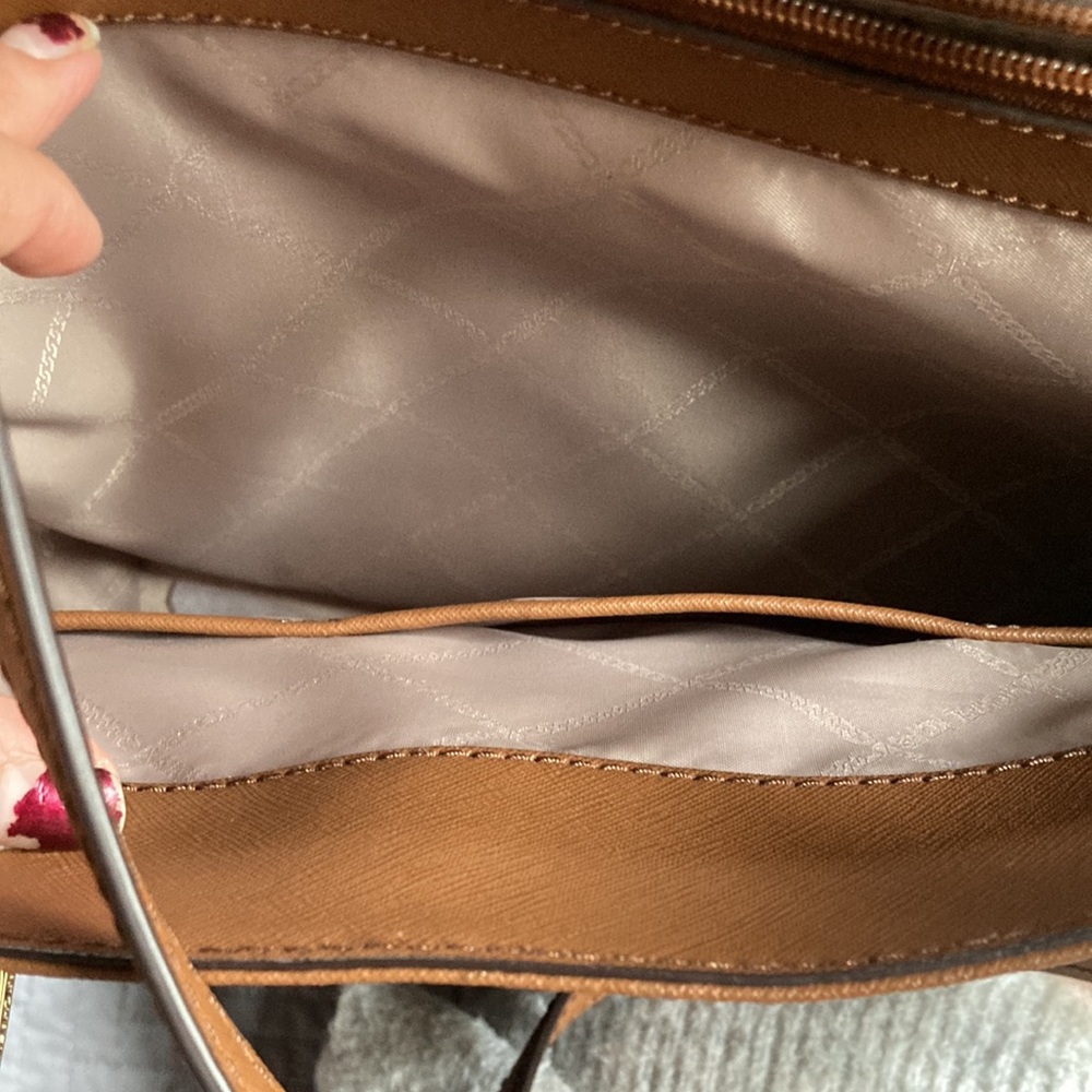 Brand new brown Michael Kors tote - Picture 7 of 8